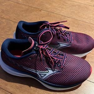 Mixing Wave Rebellion shoes